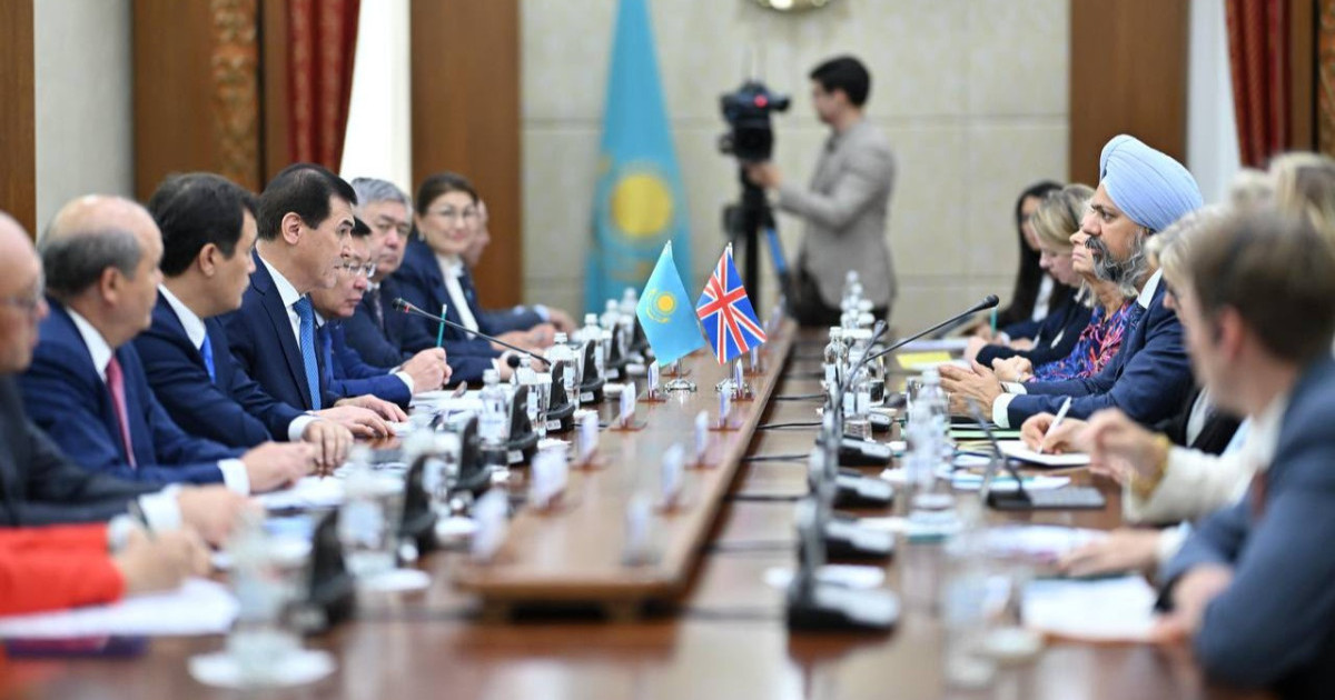 Құрылтайға Ұлыбритания парламентінің делегациясы келді