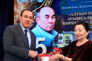 Алматыда суретші Ағымсалы Дүзелхановтың 75 жылдығына арналған конференция өтті