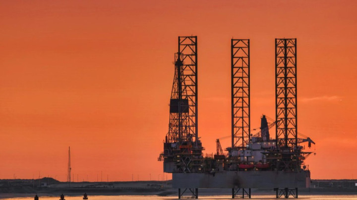 Brent мұнайының бағасы қайтадан 100 доллардан асты