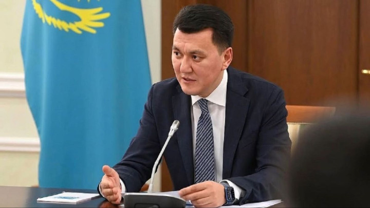 Қазақ тілінің жаңа Орфографиялық сөздігін әзірлеу қажет – Ерлан Қарин