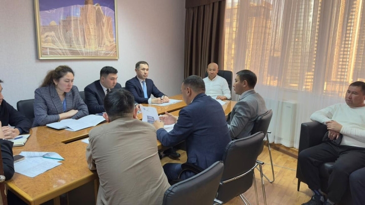 Қанат Мыңбаев азаматтардың өтініштерін тыңдады